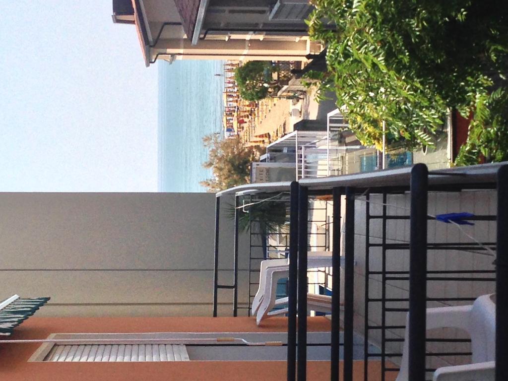 Pensione Villa Joli Lido di Jesolo Dış mekan fotoğraf